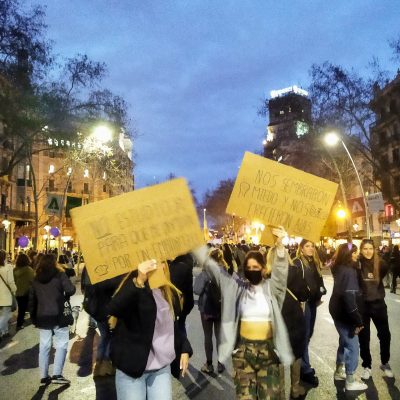Manuel C 2022 - CC-by-sa 3.0 - Manifestació 8M 2022 a Barcelona